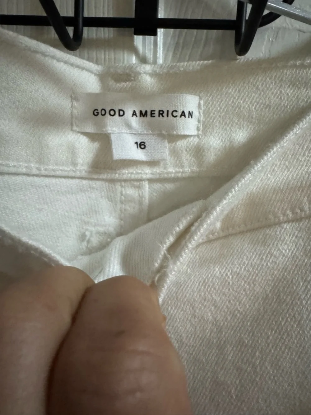 Good American White Distressed Denim Cutoff Shorts - Picture 5 of 5